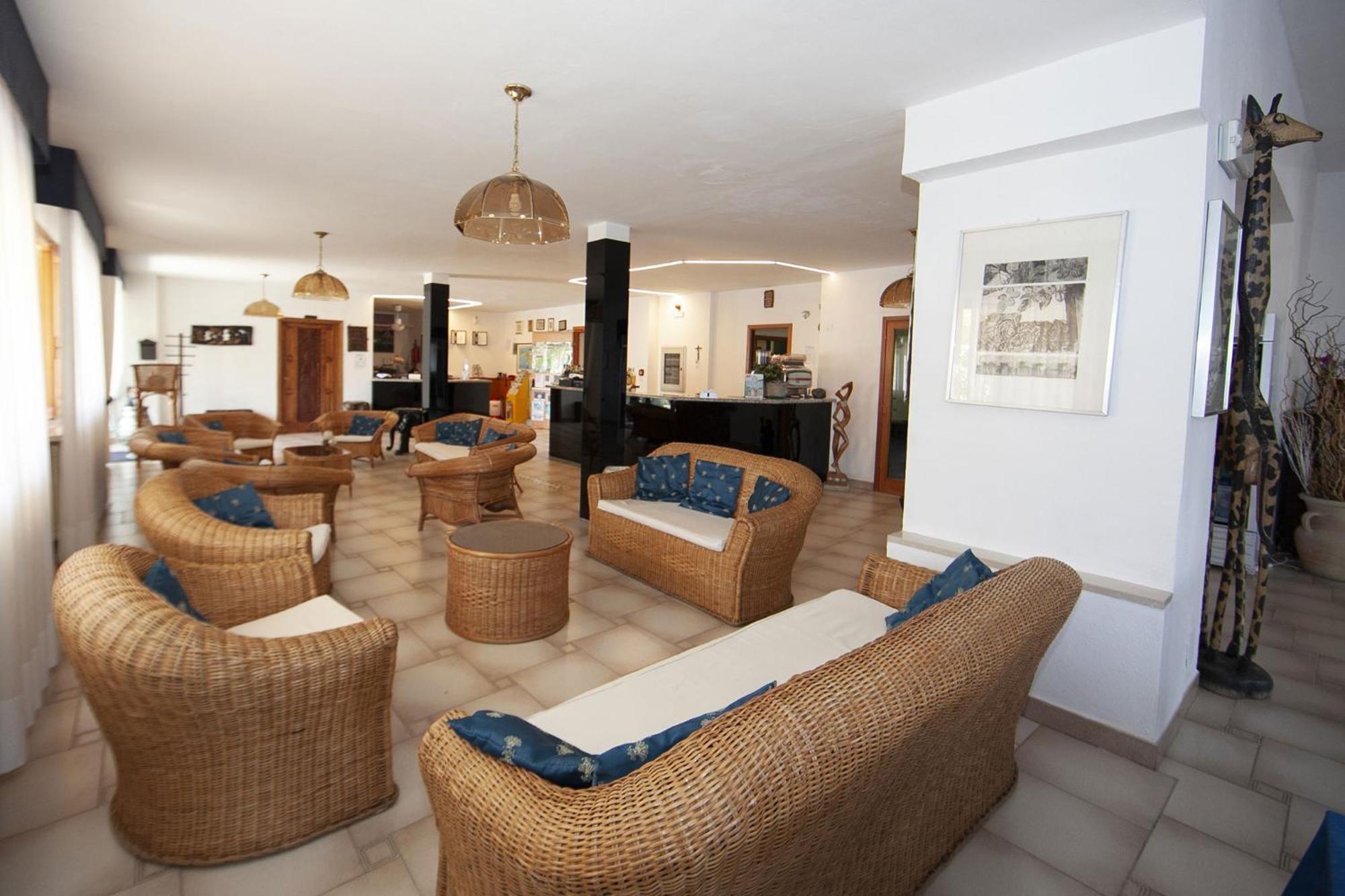 Hotel Santa Caterina مارينا دي كامبو المظهر الخارجي الصورة