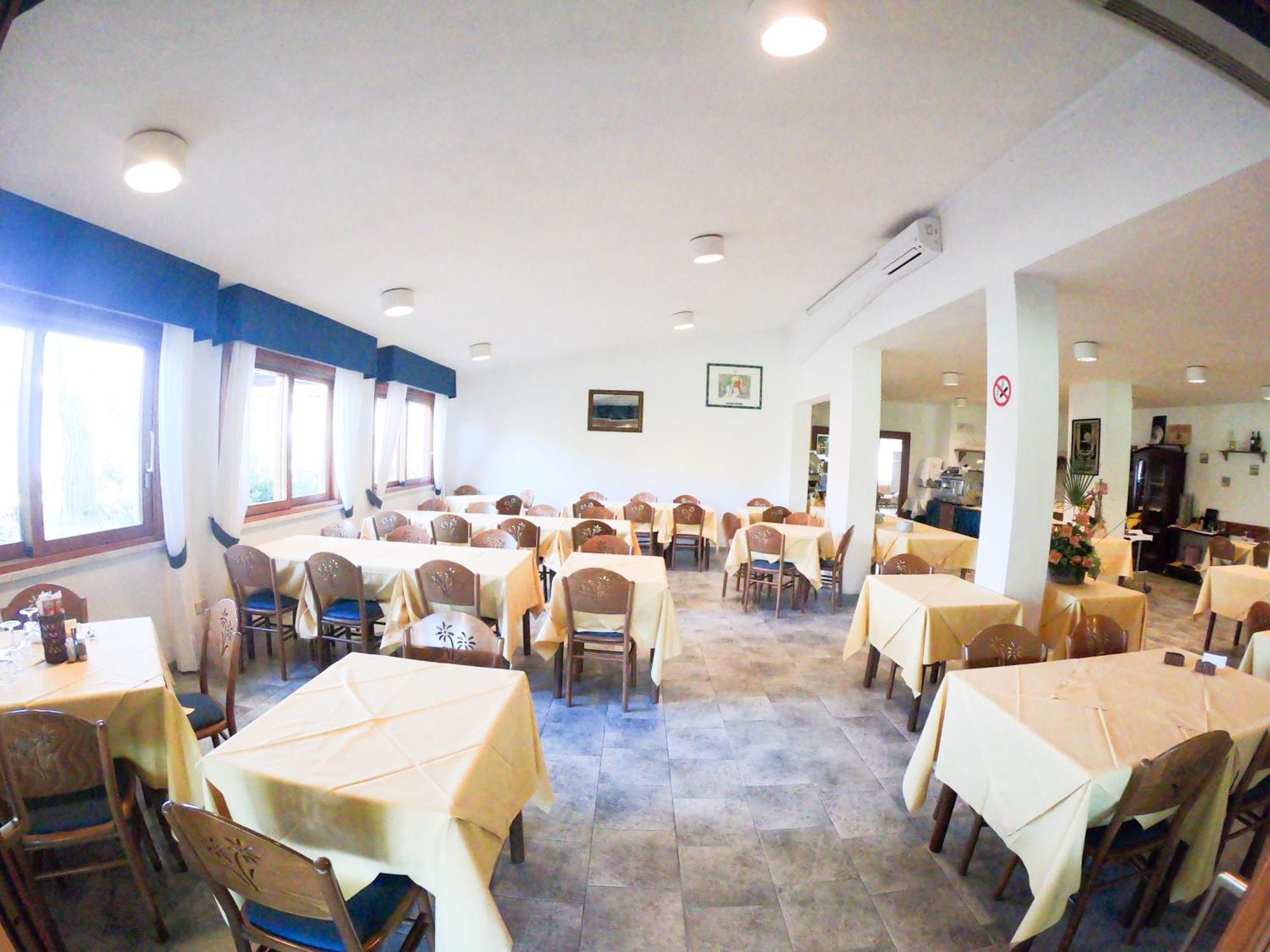 Hotel Santa Caterina مارينا دي كامبو المظهر الخارجي الصورة